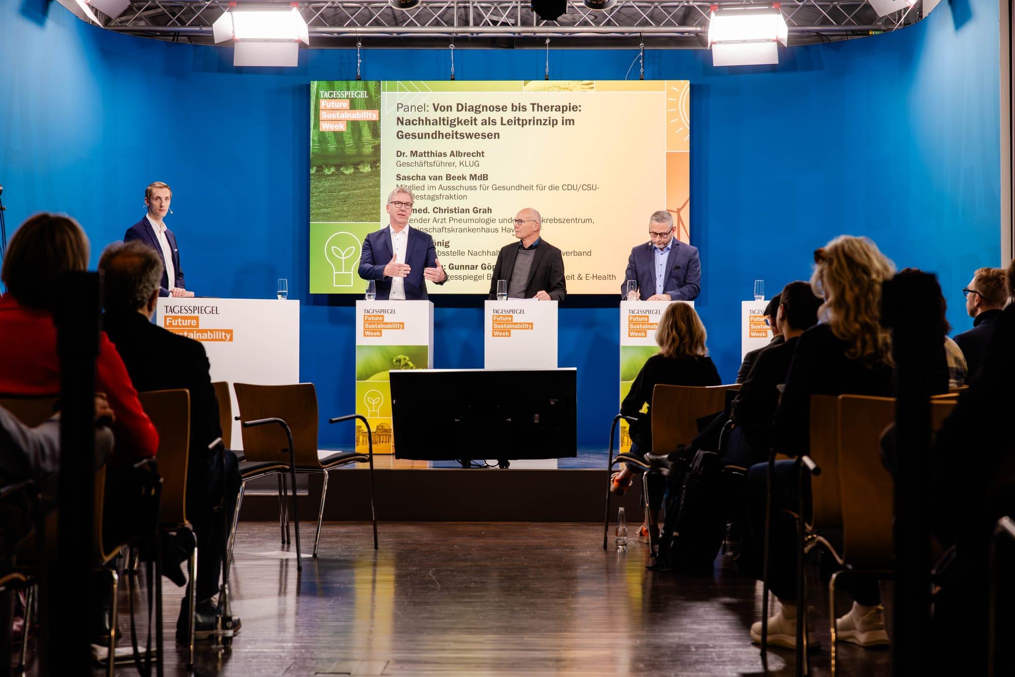 Paneldiskussion zum Thema Nachhaltigkeit im Gesundheitswesen bei der Future Sustainability Week