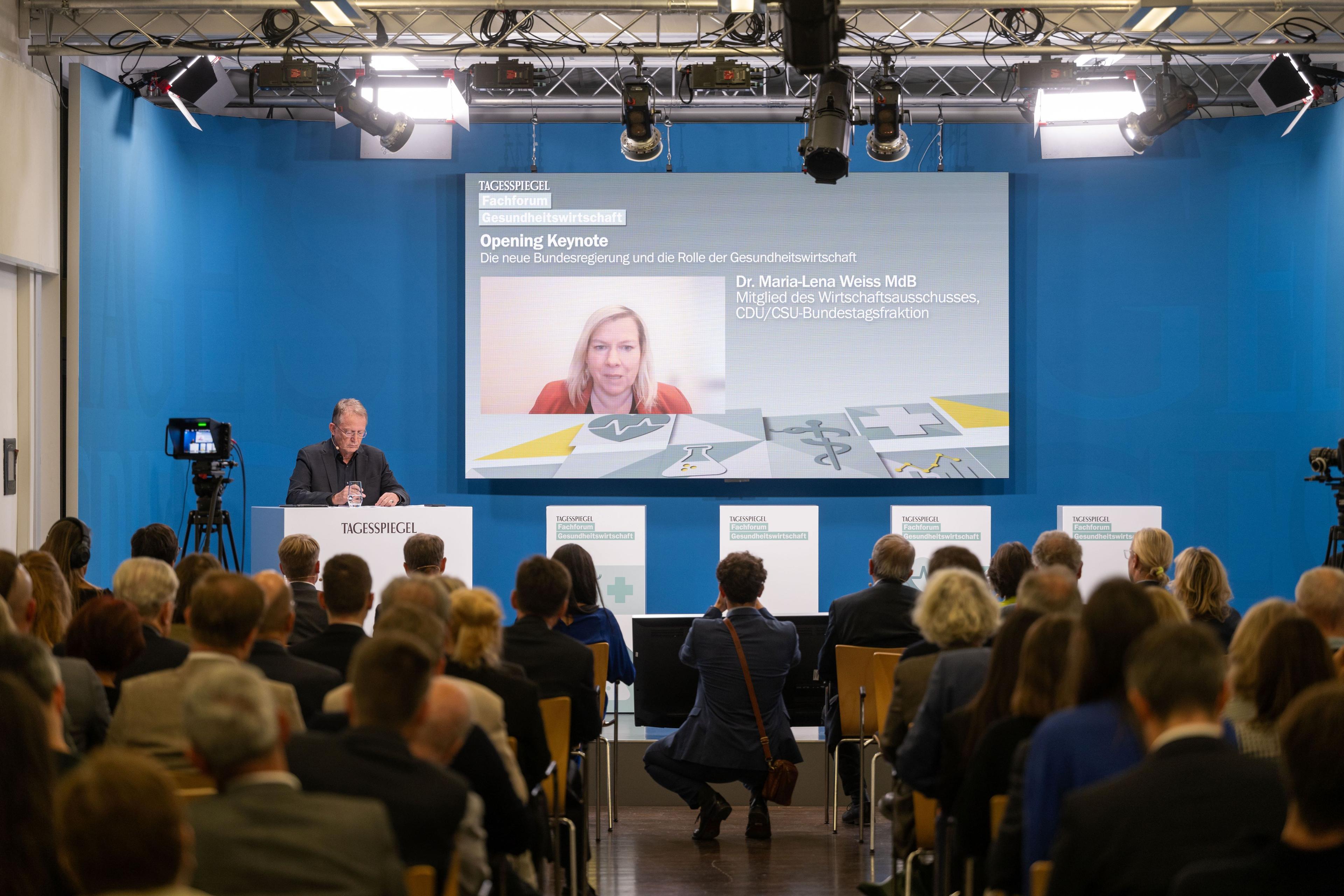 Konferenz mit Bühne, Publikum und Vortrag zur Gesundheitspolitik, „Tagesspiegel“-Keynote.